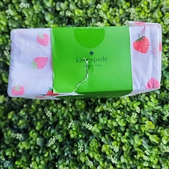 Kate Spade Green Strawberry Queen Sheet Set 100% Cotton Percale New - Picture 8 of 10